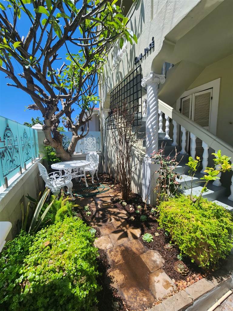 To Let 2 Bedroom Property for Rent in De Waterkant Western Cape